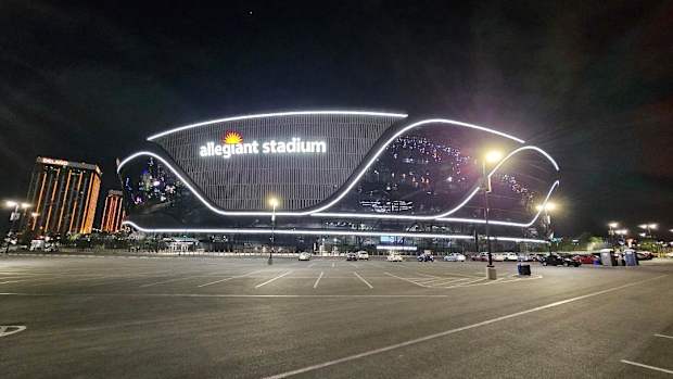 Allegiant Staddium at Night.jfif